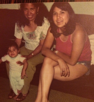 casey-cardoso-baby-with-mother-grandmother-lg